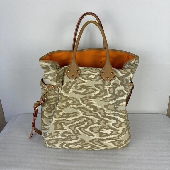 Isaac Mizrahi XL Ikat Camouflage Canvas Travel Tote Bag Carry On Tan - Picture 9 of 9